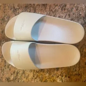 KOIO | Shoes | Koio Mens Us 2eu 45 Elba Beachwear Slides 